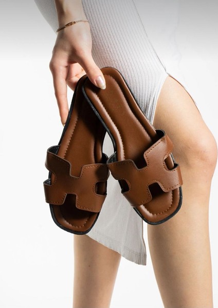 Hermes Modeli Önü Yanı Açık Kadın Terlik Dış Mekan ve Ev Terliği fiyatları