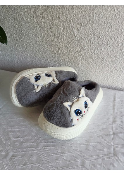 Kadın Kedili Peluş Rahat Ev Terliği 25BNT133 modelleri