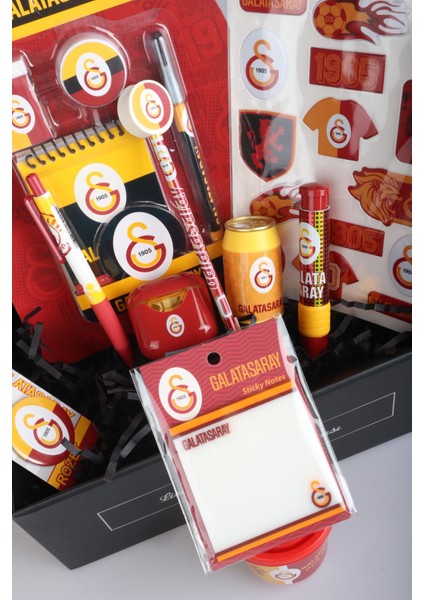 Dekomus Gıft Box Özel Kutulu Galatasaray "aslanın Gücü" Kırtasiye Seti Post-It,3d Stıcker,uçlu Kalem,aırpods Kalemtraş