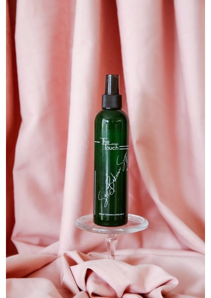 Saç Bakım Suyu 210 ml Parlaklık Kolay Tarama Tüm Saç Tipleri Paraben Sülfatsız