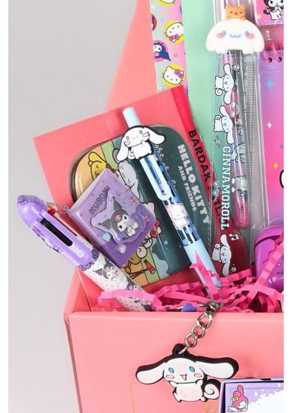 Dekomus Ile Lisanslı Özel Kutulu Hello Kıtty And Best Frıends Kuromı,cınnamorol,my Melody 18 Parça Kırtasiye Seti modelleri