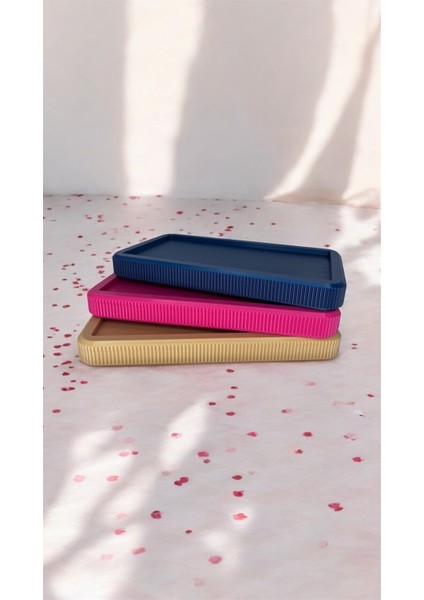 Dörtlü Kahve Kapsül Standı, Kahverengi Tablo ile Şık ve Kullanışlı Tasarım