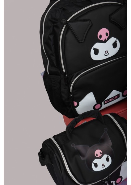 Dekomus Ile Yeni Sezon Lisanslı Kuromı Deri Okul Çantası,termoslu Deri Beslenme ve Kalem Çantası Ile Beslenme Örtüsü,trıtan Matara 500 Ml,2 Katlı Beslenme Kabı Yemek Seti indirimleri