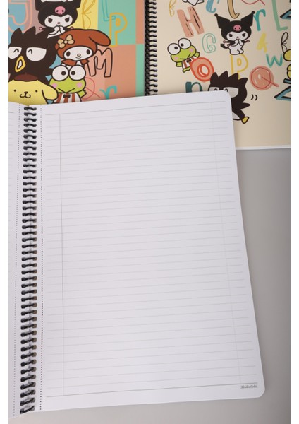 Dekomus Ile Lisanslı Hello Kıtty And Frıends "tekli" A4 Çizgili Okul Defteri 80 Yaprak