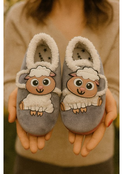 Kuzu Baskılı Cırtlı Kız Çocuk Panduf Gri fiyatları