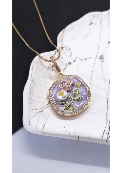 Gül Figürlü Yeşil Yapraklı Mor Sanat Çelik Kolye fırsatları