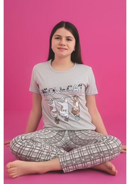 Faryakids Pamuklu Kısa Kollu Kedi Desenli Kız Çocuk Pijama Takımı