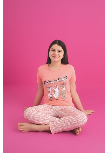 Faryakids Pamuklu Kısa Kollu Kedi Desenli Kız Çocuk Pijama Takımı modelleri