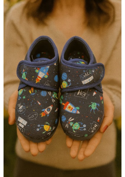 Uzay Baskılı Bilek Boy Cırtlı Erkek Çocuk Panduf fiyatları