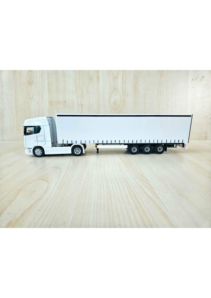 33 cm Uzunlukta 1/50 Ölçek Beyaz Scanıa 770S Tır Maketi (Firma Ismi Yazılabilir) modelleri