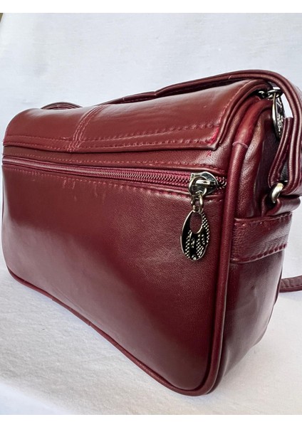 Hakiki Kuzu Derisi Bordo Dikişli Kapak Bayan Omuz Çantası 23X16X6 modelleri