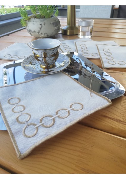 Chain Style Kahve Sunum Peçetesi – Lüks ve Şık