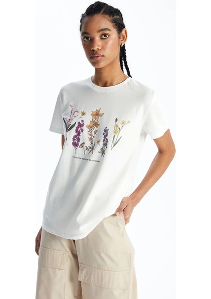 Xsıde Ekru Bisiklet Yaka Baskılı Kısa Kollu Kadın Tişört