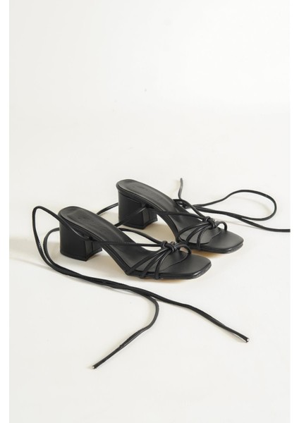 Siyah Kadın Sandalet - Bilekten Bağlamalı Ipli Terlik Sandalet, Günlük Yazlık Kadın Ayakkabı fırsatları