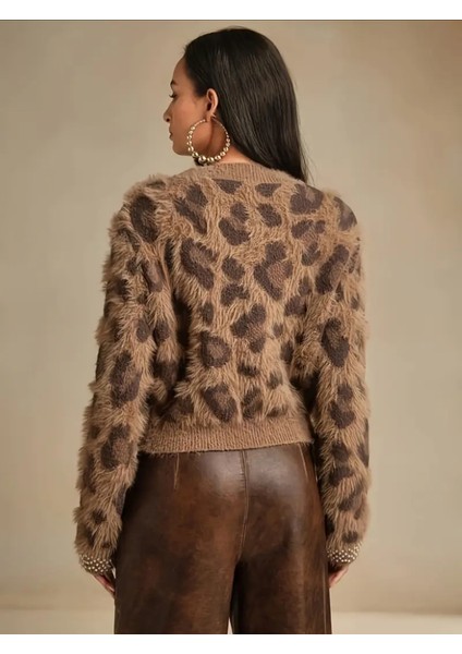 Kadın Leopar Desenli Incili Kürklü Triko Kazak