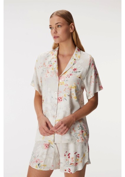 11355 Desenli V Yaka Kısa Kol Gömlek ve Şort Kadın Pijama Takım