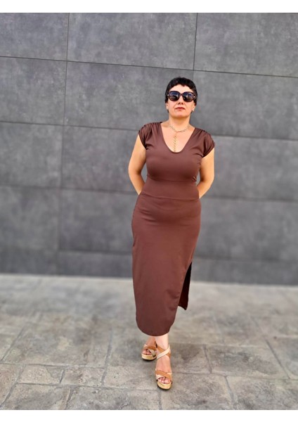 V Yaka Düşük Kol Derin Yırtmaçlı Midi Boy Elbise fiyatları