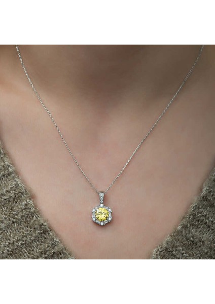 ​925 Ayar Gümüş Buğday Sarısı Baget Taşlı Kadın Gümüş Kolye T4883 (601601) fiyatları