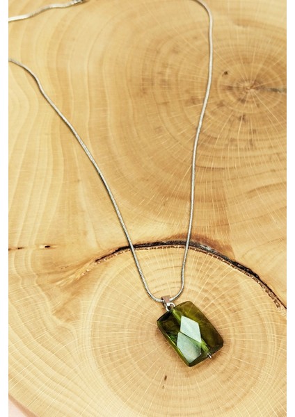 Moldavit Doğal Taşı Zincirli El Yapımı Kolye Uç: 2 cm Zincir: 20 cm Kutulu fırsatları