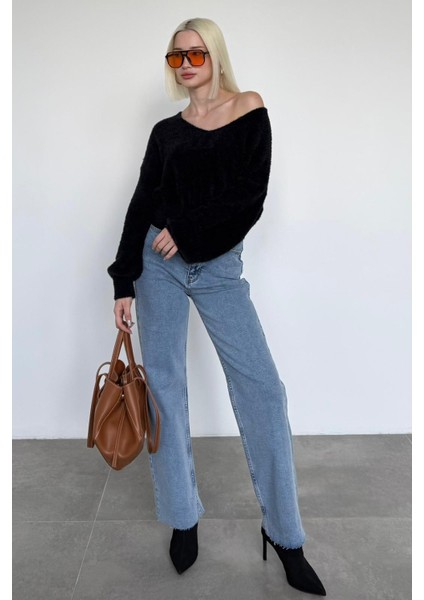 Siyah V Yaka Yumuşak Dokulu Kadın Kazak MG2499 modelleri