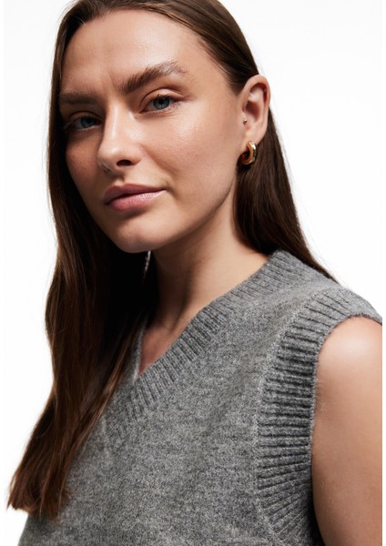 V Yaka Kolsuz Triko Süveter