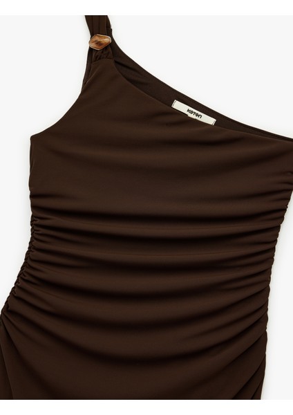 Aksesuar Detaylı Drapeli Tek Omuz Midi Kalem Elbise indirimleri