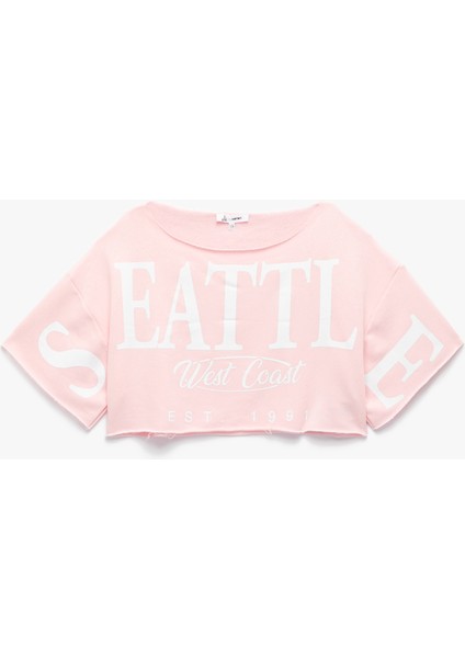 Kısa Kollu Omzu Açık Baskılı Oversize Crop Tişört