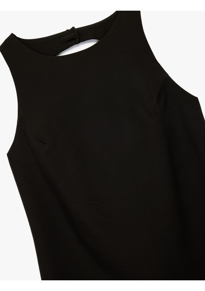 A Kesim Sırt Dekolteli Pencere Detaylı Kolsuz Bisiklet Yaka Mini Elbise modelleri