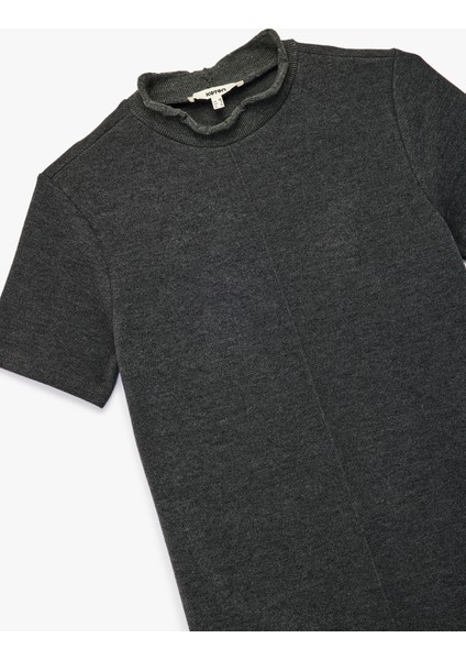 Slim Fit Kısa Kollu Dik Yaka Mini Triko Elbise modelleri