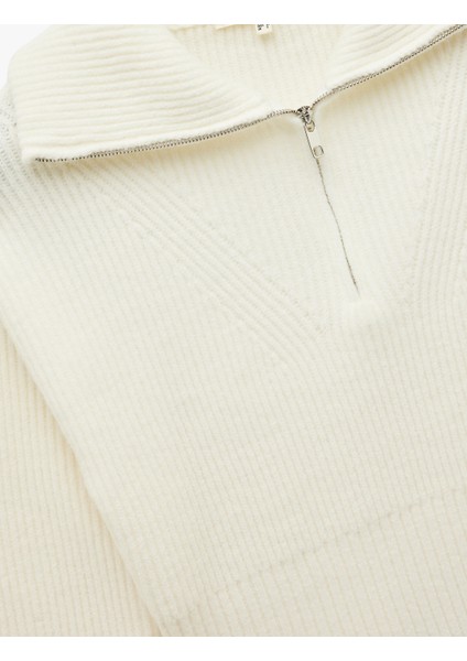 Uzun Kollu Dik Yaka Yarım Fermuarlı Triko Kazak indirimleri