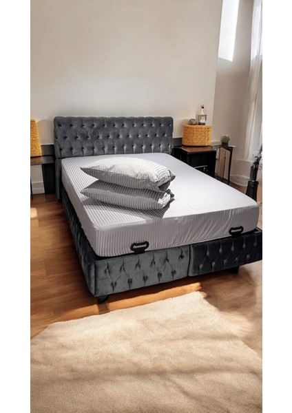 Çizgili Saten Premium Çift Kişilik Çarşaf Seti