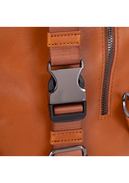 Blake Tan Luxe Deri Çapraz Unisex Sırt Çantası indirimleri