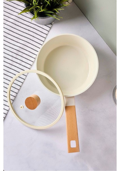 Cookwood Beige Indüksiyon Tabanlı Ahşap Saplı Kapaklı Seramik Tencere 18 cm modelleri