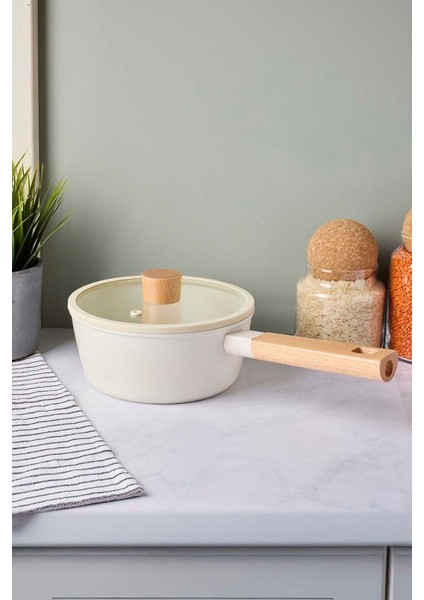 Cookwood Beige Indüksiyon Tabanlı Ahşap Saplı Kapaklı Seramik Tencere 18 cm fırsatları