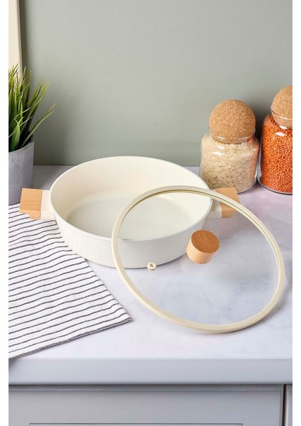 Cookwood Beige Indüksiyon Tabanlı Ahşap Kulplu Kapaklı Seramik Basık Tencere 24 cm fırsatları