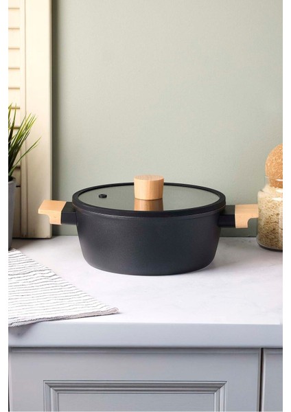 Cookwood Black Indüksiyon Tabanlı Ahşap Kulplu Kapaklı Seramik Derin Tencere 20 cm indirimleri