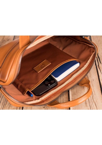 Bloomurban Shield 16" Tan Deri Laptop / Macbook Çantası modelleri