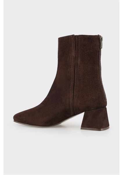 Kahve Deri Kadın Klasik Bot modelleri