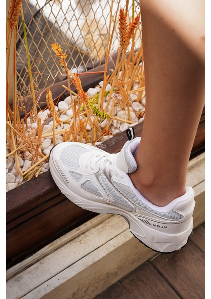 Kadın Sneaker Kalın Taban Bağcıklı File Detaylı Spor Ayakkabı Yuvez Beyaz