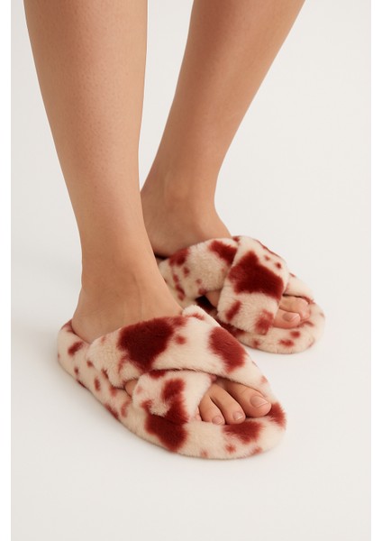 Peluş Çapraz Bant Kadın Ev Terliği Rahat ve Şık Kışlık Hafif Kaymaz fırsatları