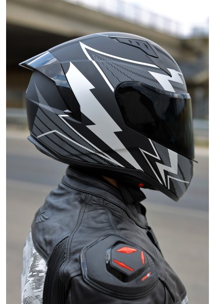 Thunderbolt Mat Siyah Beyaz Tam Yüz Kask Polikarbonat Malzeme 4 Mevsim Kullanım