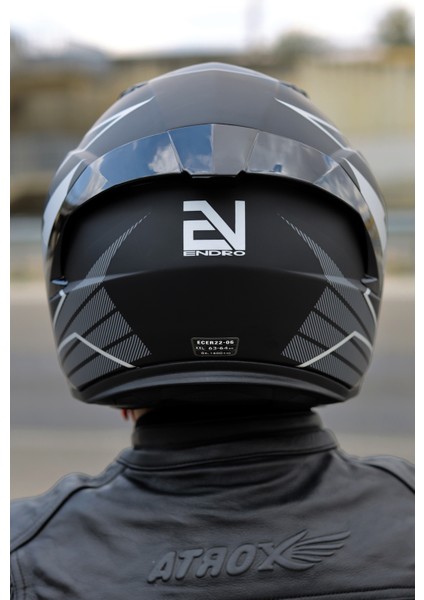 Thunderbolt Mat Siyah Beyaz Tam Yüz Kask Polikarbonat Malzeme 4 Mevsim Kullanım fırsatları