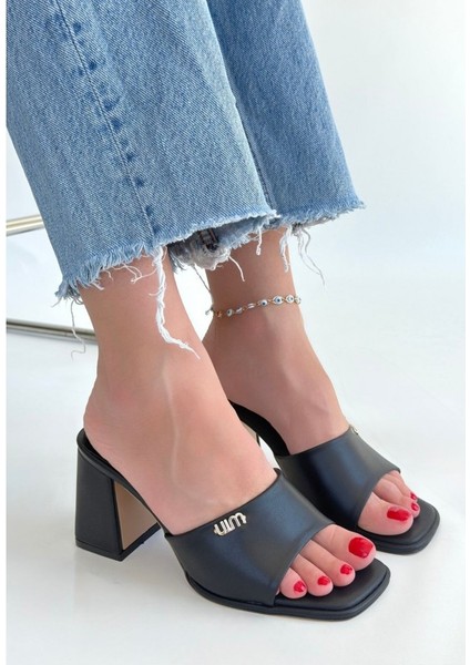 Miyon Siyah Topuklu Terlik