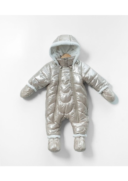 Şerit ve Bombeli Desenli Pati Detaylı Kapüşonlu, Patikli ve Eldivenli Kız Çocuk Kozmonot Tulum Mont