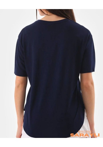 Kadın Yuvarlak Yaka Kol Etek Lazer Kesim Yırtmaç Detaylı Modal T-Shirt fırsatları