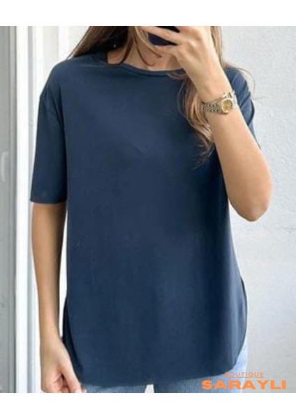 Kadın Yuvarlak Yaka Kol Etek Lazer Kesim Yırtmaç Detaylı Modal T-Shirt