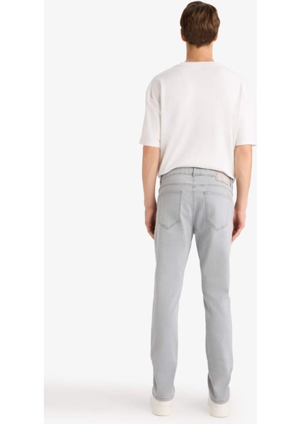 Pedro Slim Fit Dar Kalıp Normal Bel Dar Paça Jean Pantolon F2988AX25AU