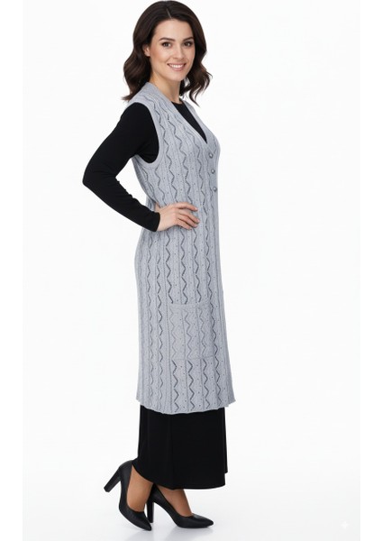 Kadın Pamuklu Rölaks Örme Anne Yelek V Yaka Güldane Motifli Delikli Üç Düğmeli Çift Cepli