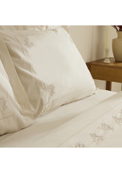 White Collection Rayas %100 Pamuk Nakışlı Çift Kişilik Nevresim Takımı Bej fırsatları