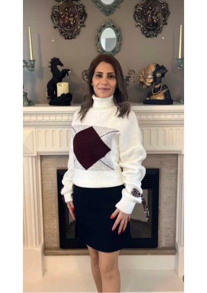 Beyaz Kol Detaylı Boğazlı Kazak fiyatları